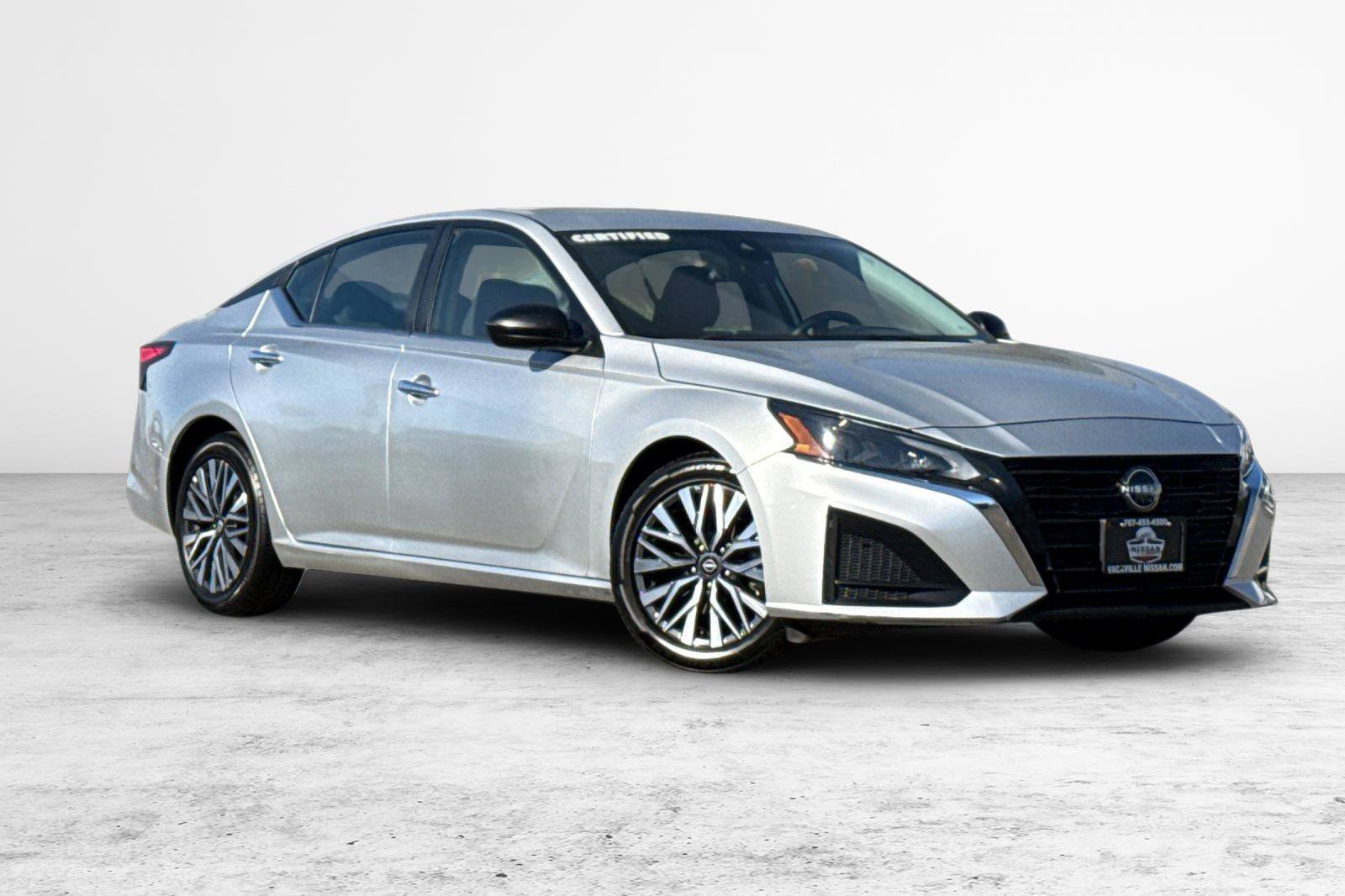 Certified 2024 Nissan Altima 2.5 SV FWD image 2