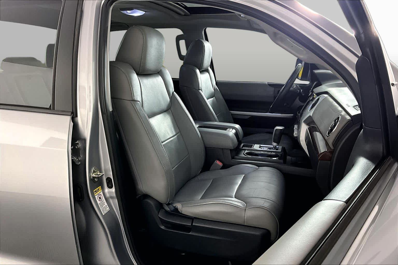 Used 2015 Toyota Tundra Limited AWD/4WD image 9