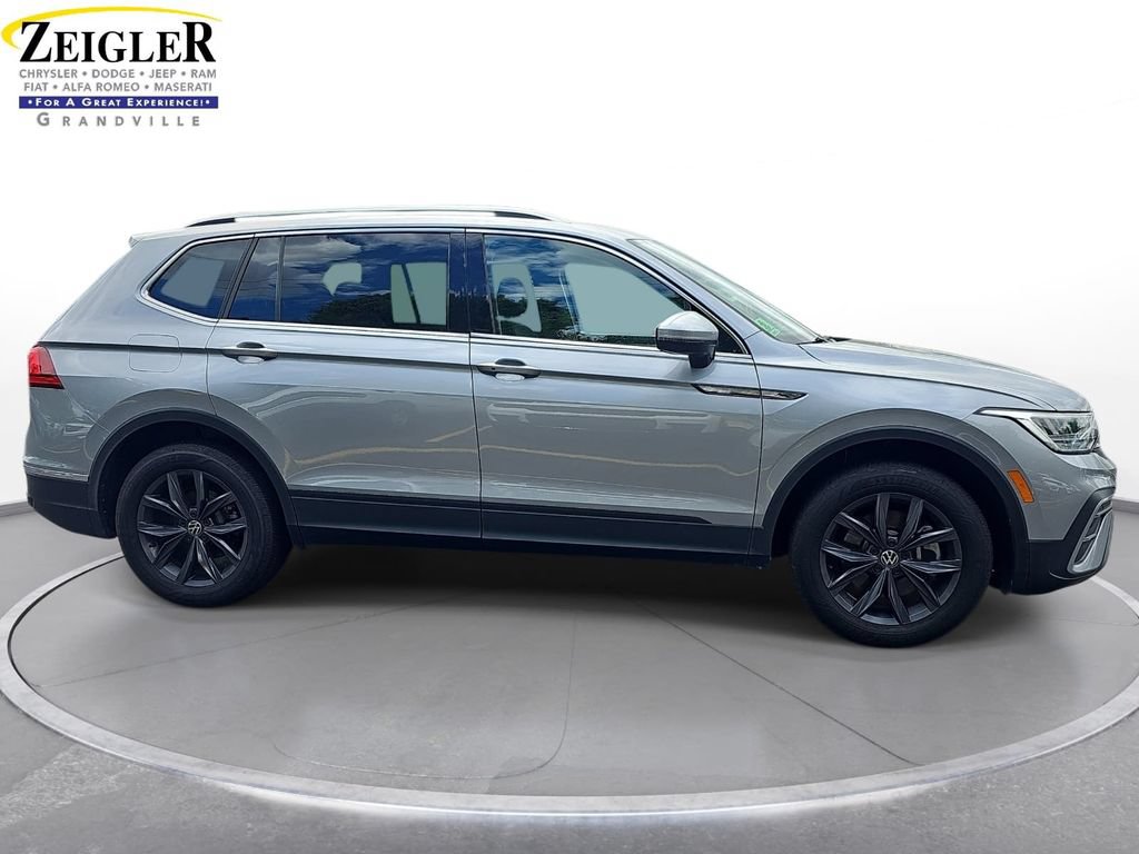Used 2023 Volkswagen Tiguan SE AWD/4WD image 4