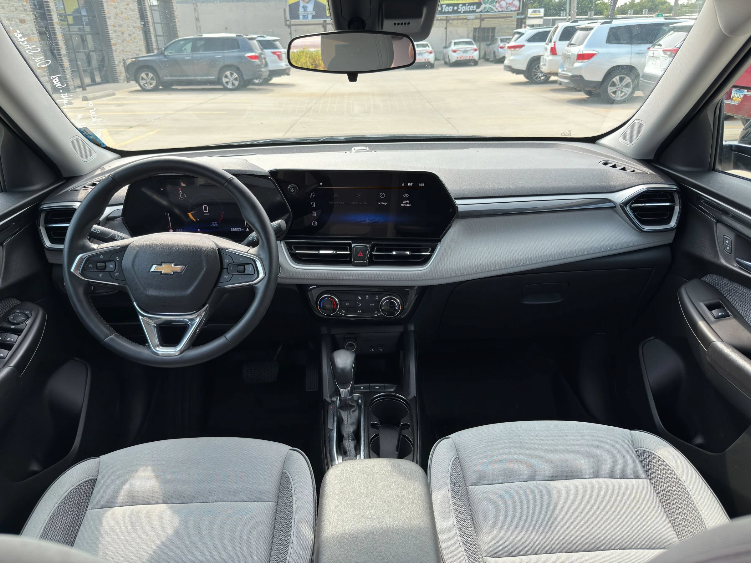 Used 2025 Chevrolet TrailBlazer LT w/ LT Cold Weather Package FWD image 10