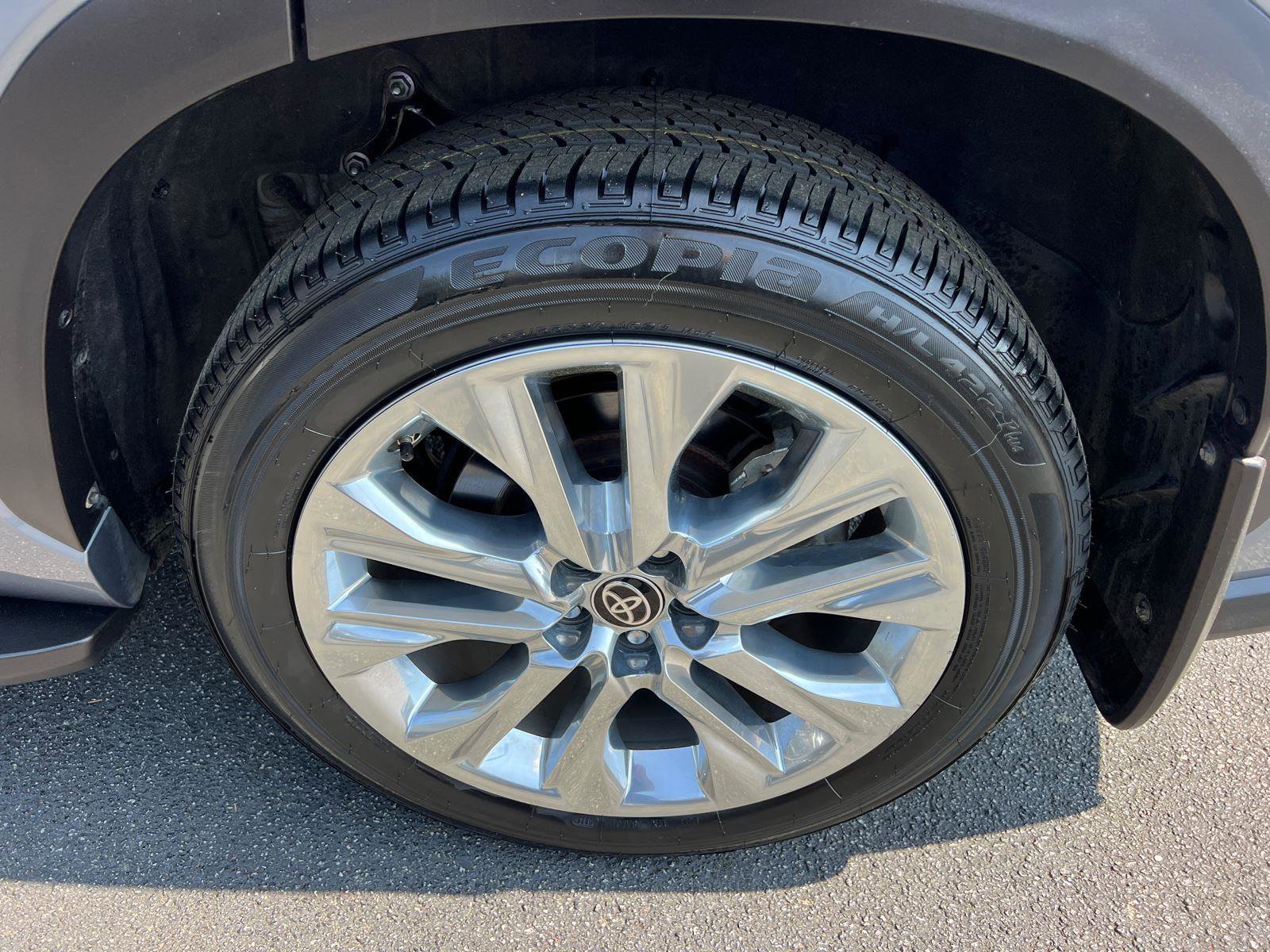 Used 2022 Toyota Highlander Limited image 21