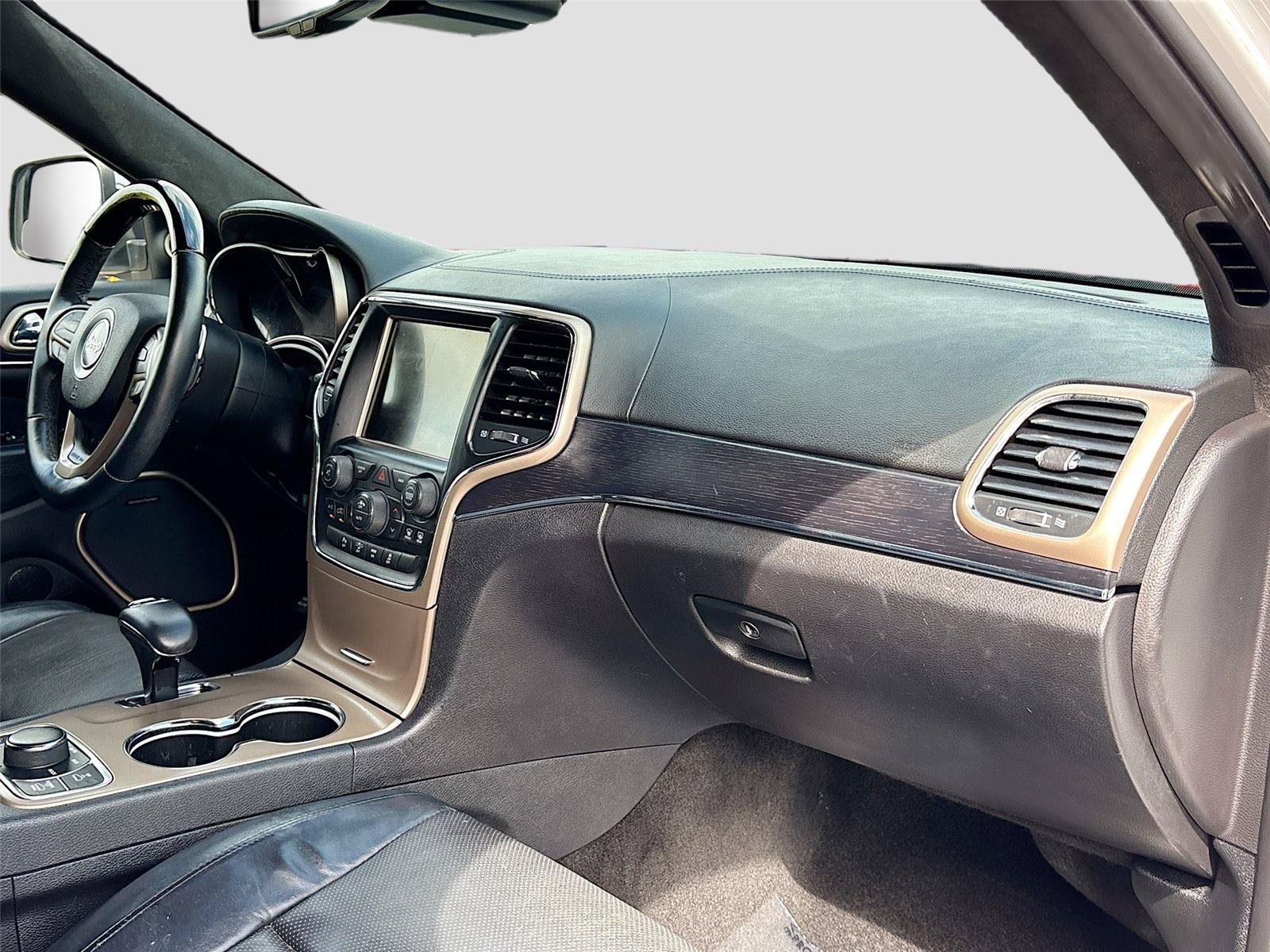 Used 2015 Jeep Grand Cherokee Summit AWD/4WD image 32