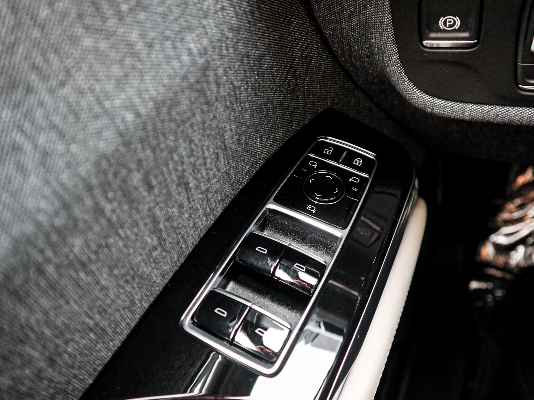 Used 2026 Cadillac Escalade Platinum Sport AWD/4WD image 15