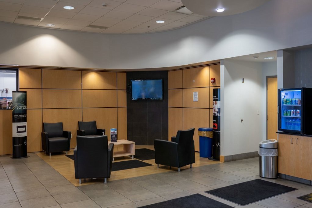 Certified 2022 Mercedes-Benz GLA 250 4MATIC image 35