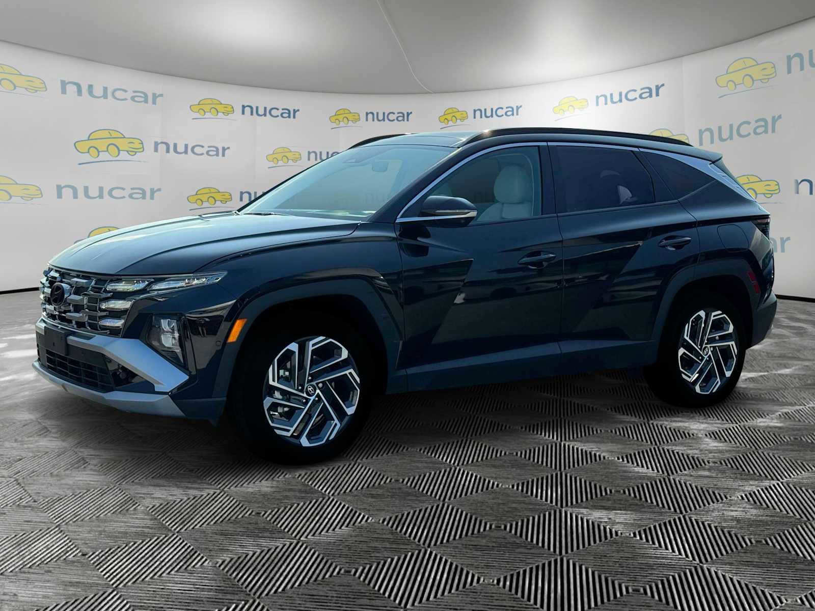 New 2025 Hyundai Tucson Limited image 3