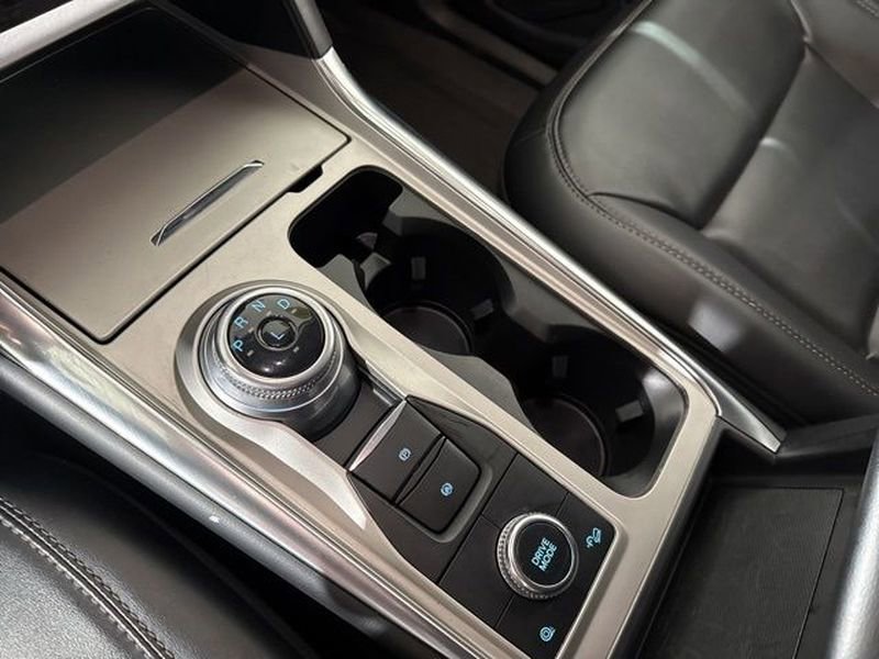 Used 2022 Ford Explorer XLT w/ Equipment Group 202A image 26