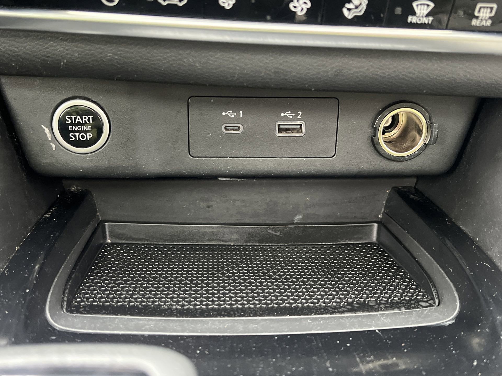 Used 2021 Nissan Rogue SV w/ Premium Package image 6