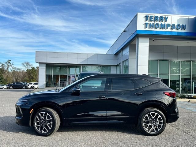 New 2026 Chevrolet Blazer RS w/ LPO, Floor Liner Package FWD image 5