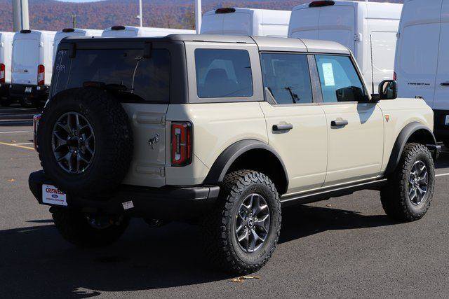 New 2025 Ford Bronco Badlands image 6