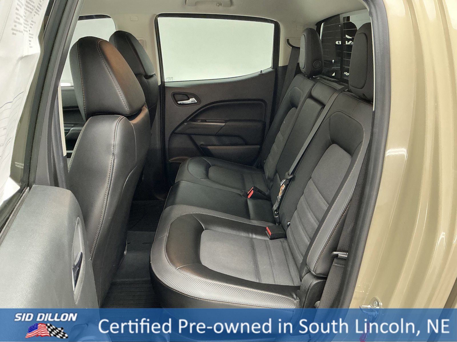 Used 2022 GMC Canyon AT4 image 16