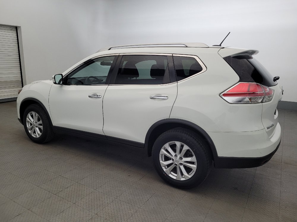 Used 2016 Nissan Rogue SV AWD/4WD image 3