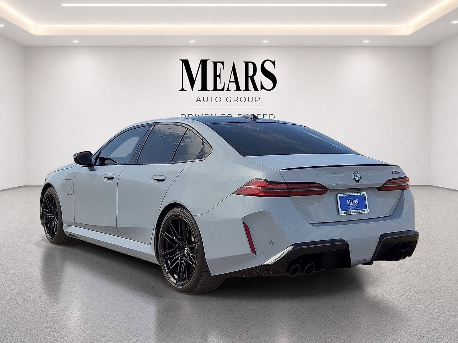 Used 2027 BMW M5 AWD/4WD image 3