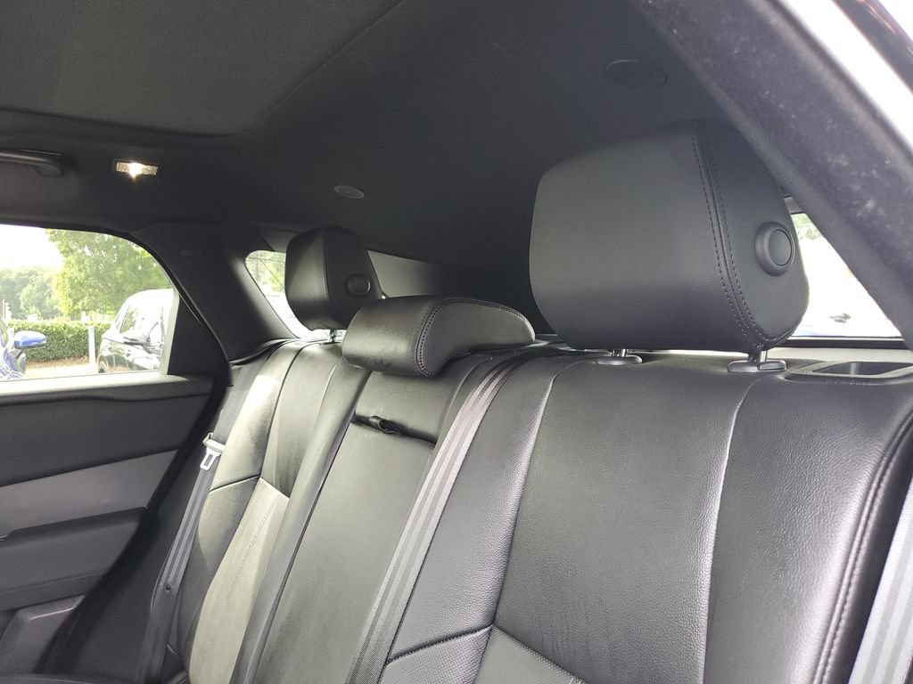 Used 2025 Land Rover Range Rover Velar Dynamic SE AWD/4WD image 9