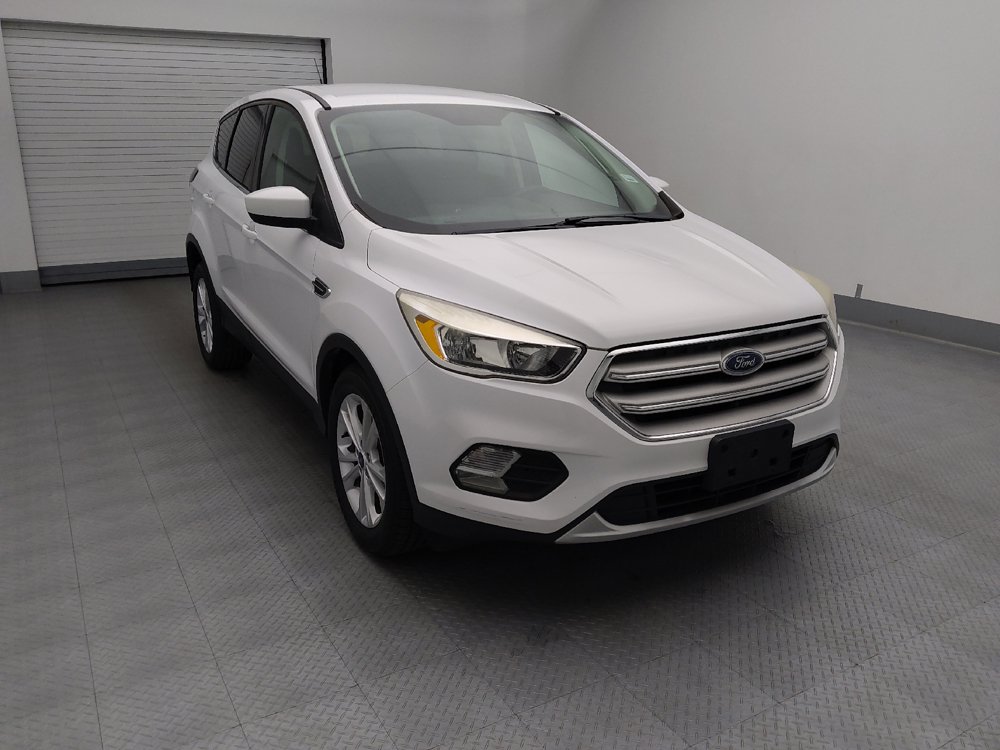 Used 2019 Ford Escape SE FWD image 14
