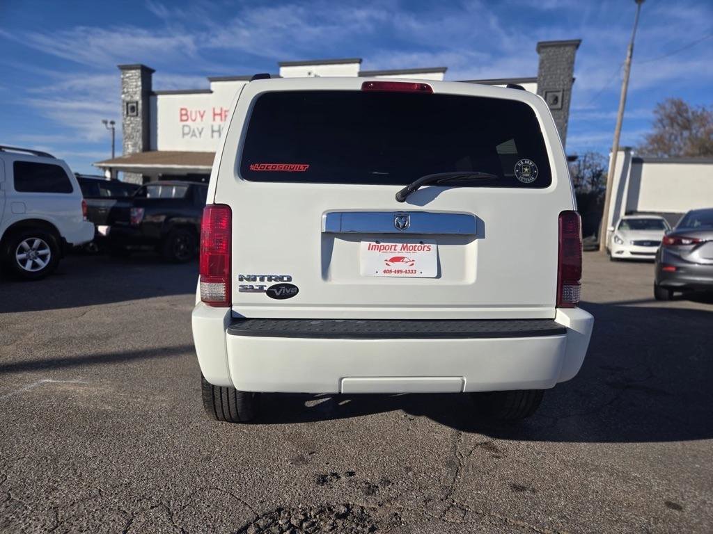 Used 2008 Dodge Nitro SLT RWD image 5