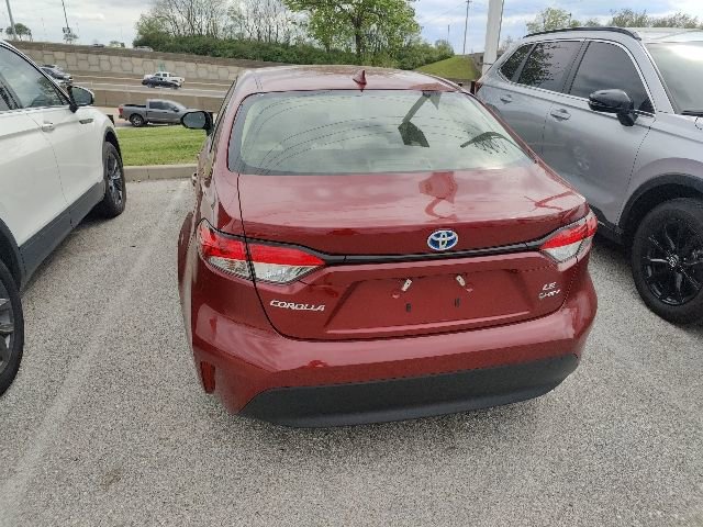 Used 2025 Toyota Corolla LE image 8