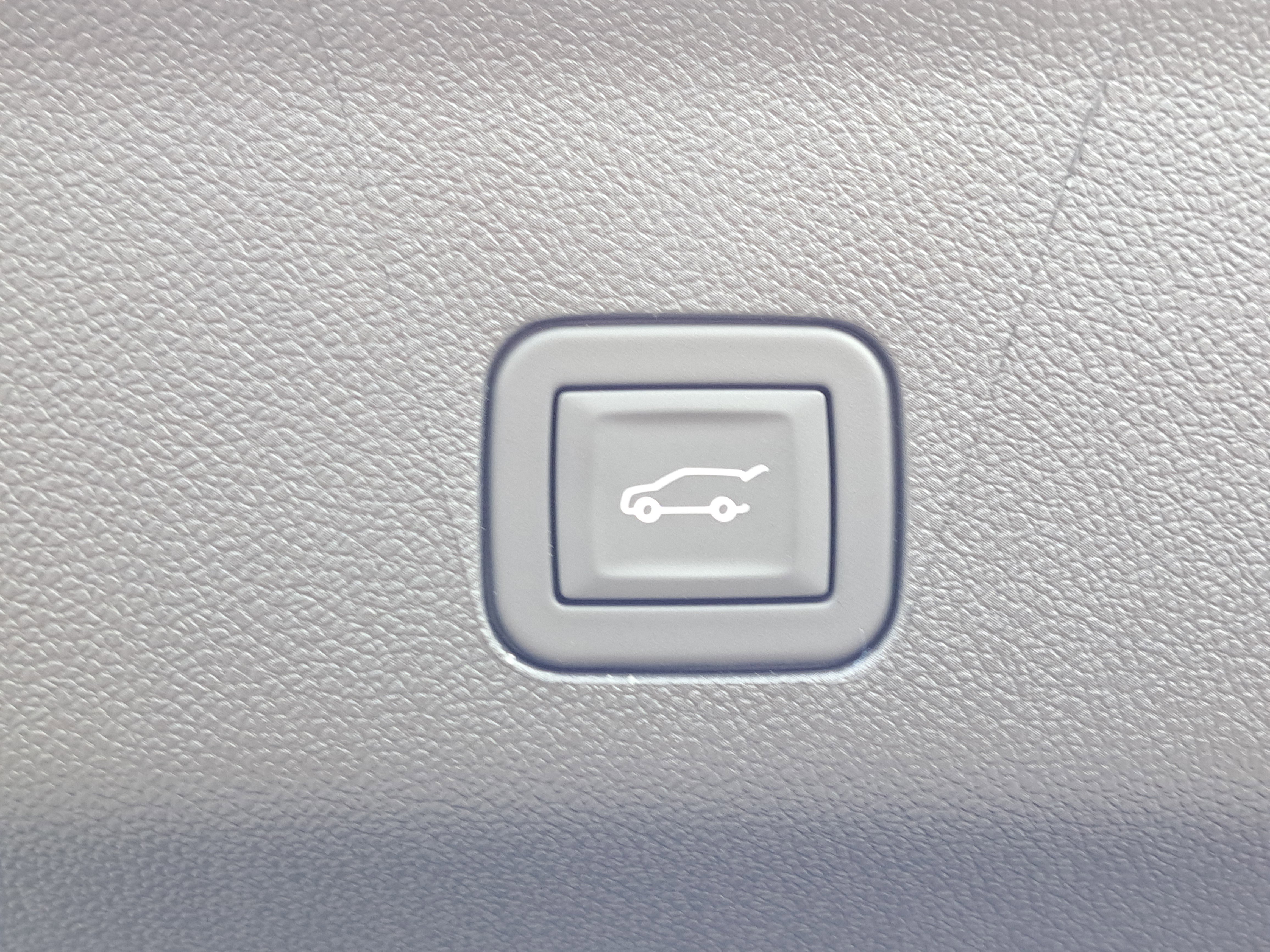 New 2025 Chevrolet Suburban Premier image 27