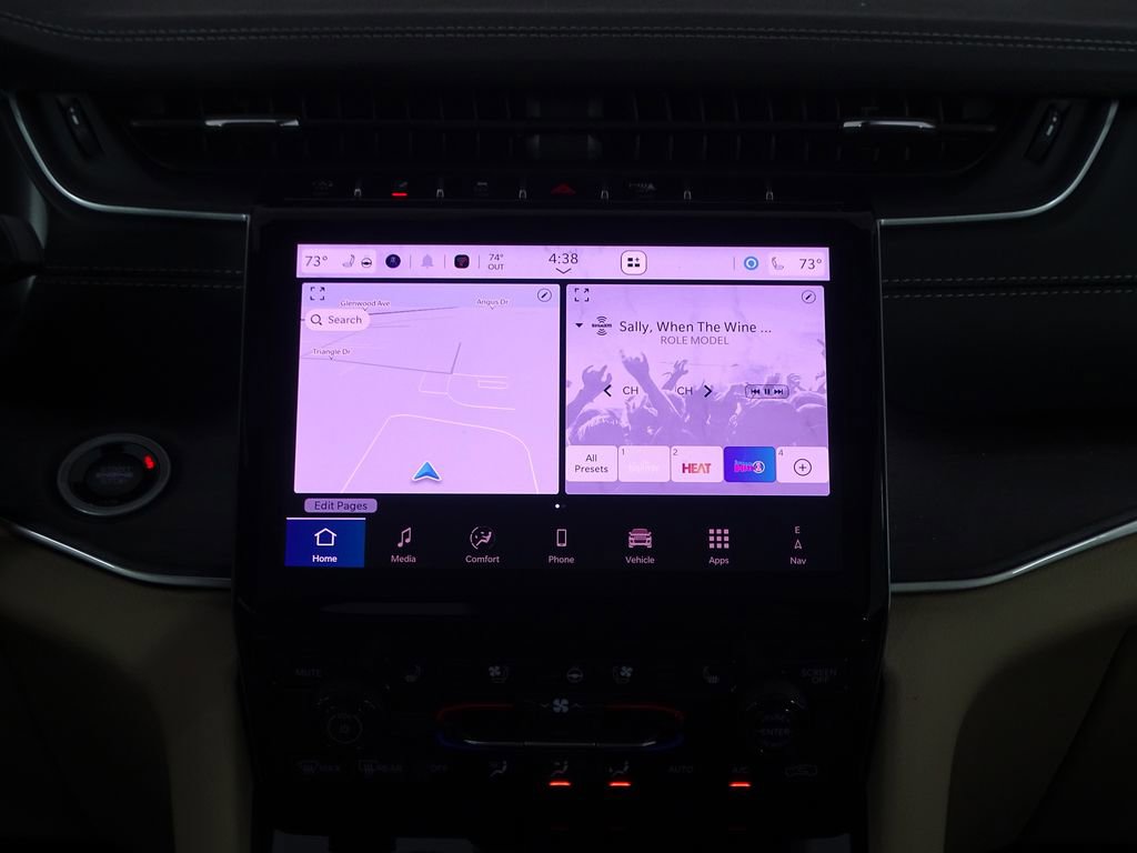New 2025 Jeep Grand Cherokee L Limited w/ Luxury Tech Group II image 37