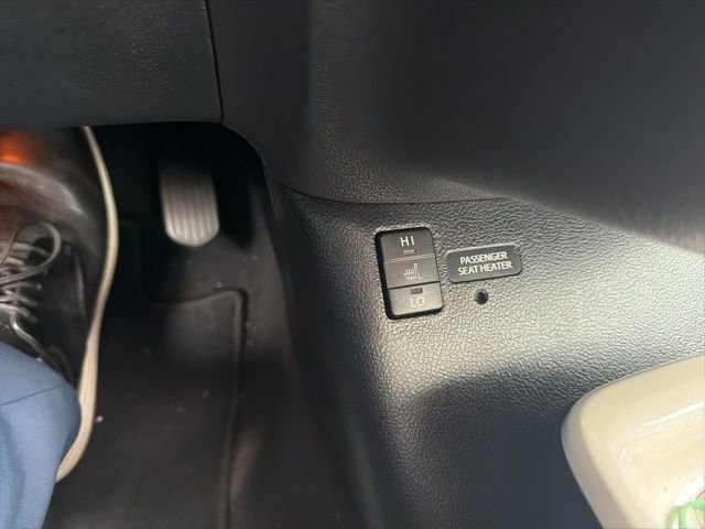 Used 2017 Toyota Prius Four FWD image 17