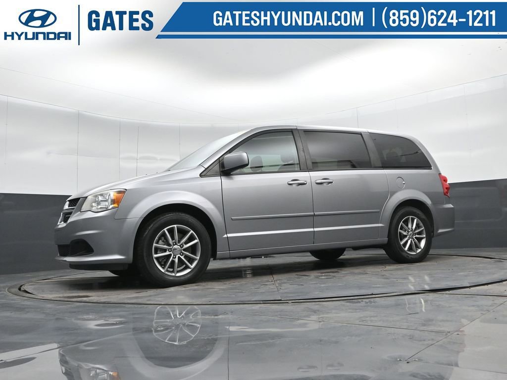 Used 2016 Dodge Grand Caravan SE image 45