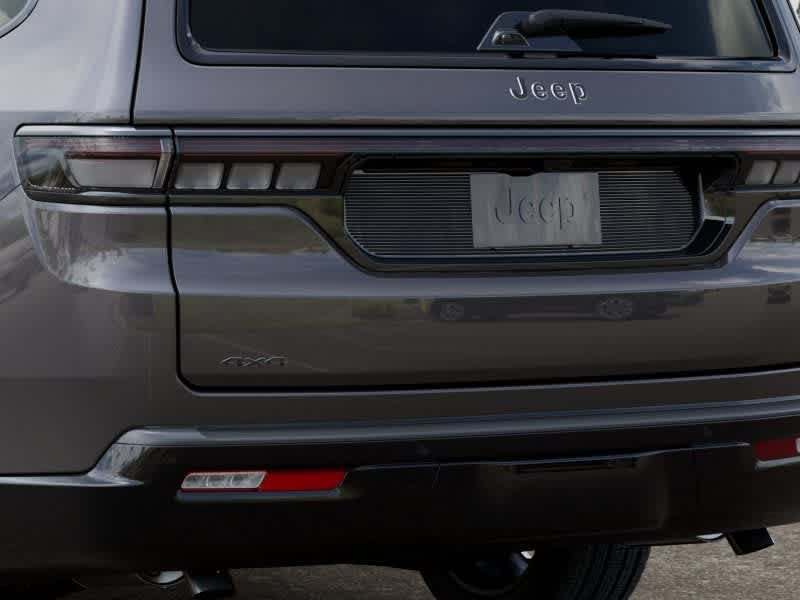New 2026 Jeep Grand Wagoneer L Summit AWD/4WD image 13