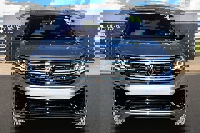 Used 2023 Volkswagen Atlas Cross Sport SEL Premium R-Line AWD/4WD image 3