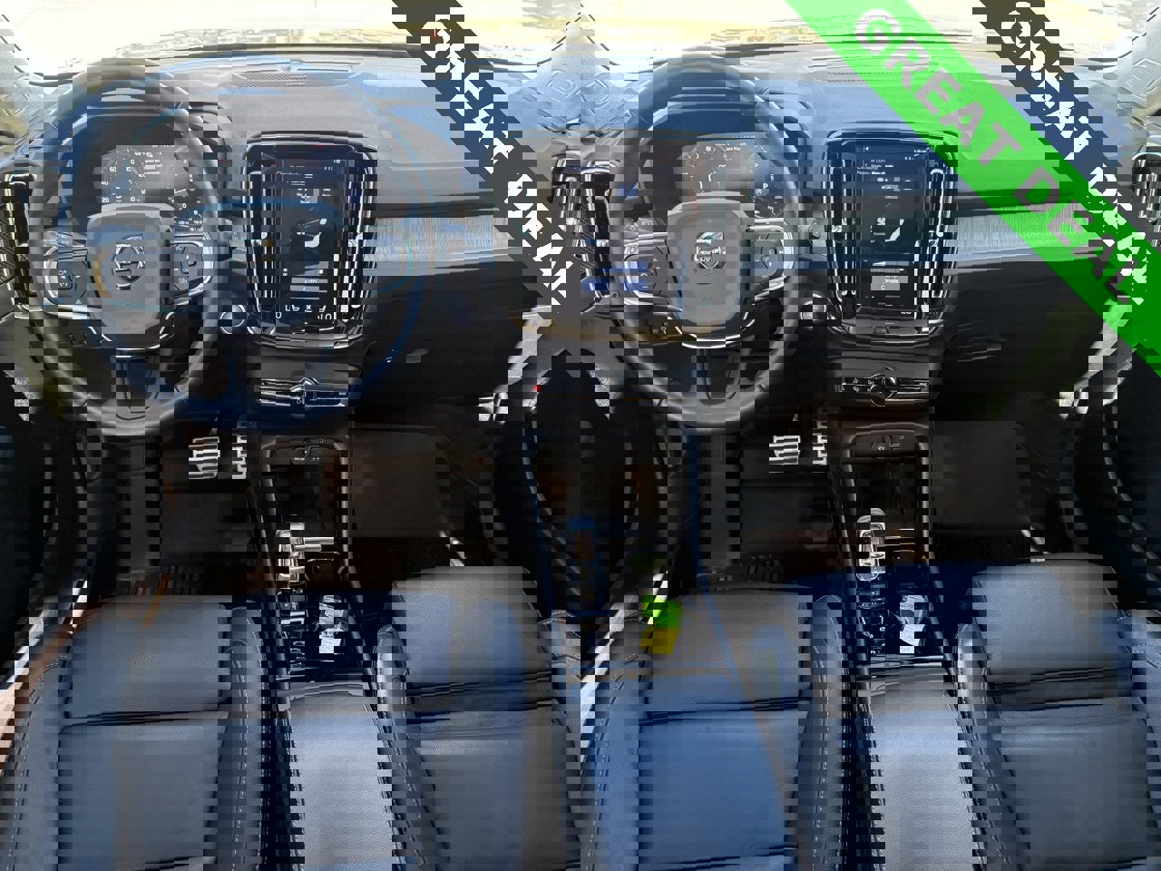 Used 2021 Volvo XC40 T5 Inscription w/ Protection Package Premier image 12