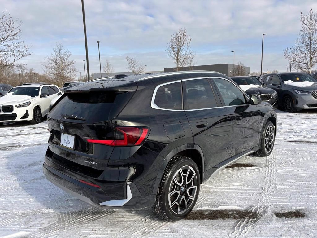 Certified 2025 BMW X1 xDrive28i w/ Premium Package image 7