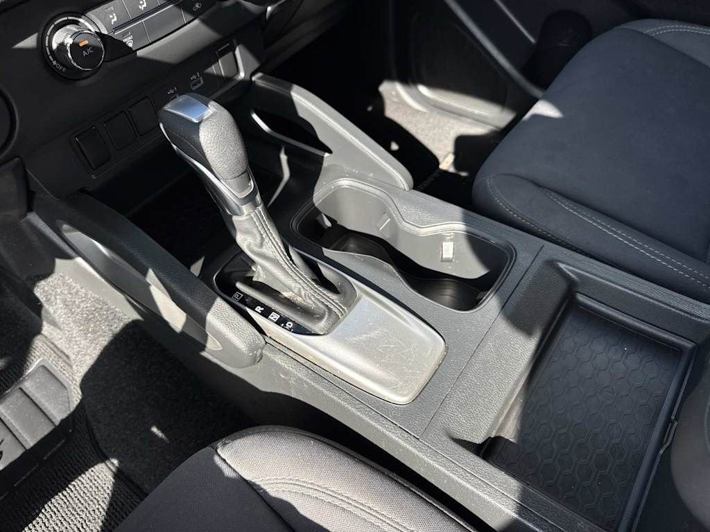 Used 2023 Nissan Frontier SV image 30