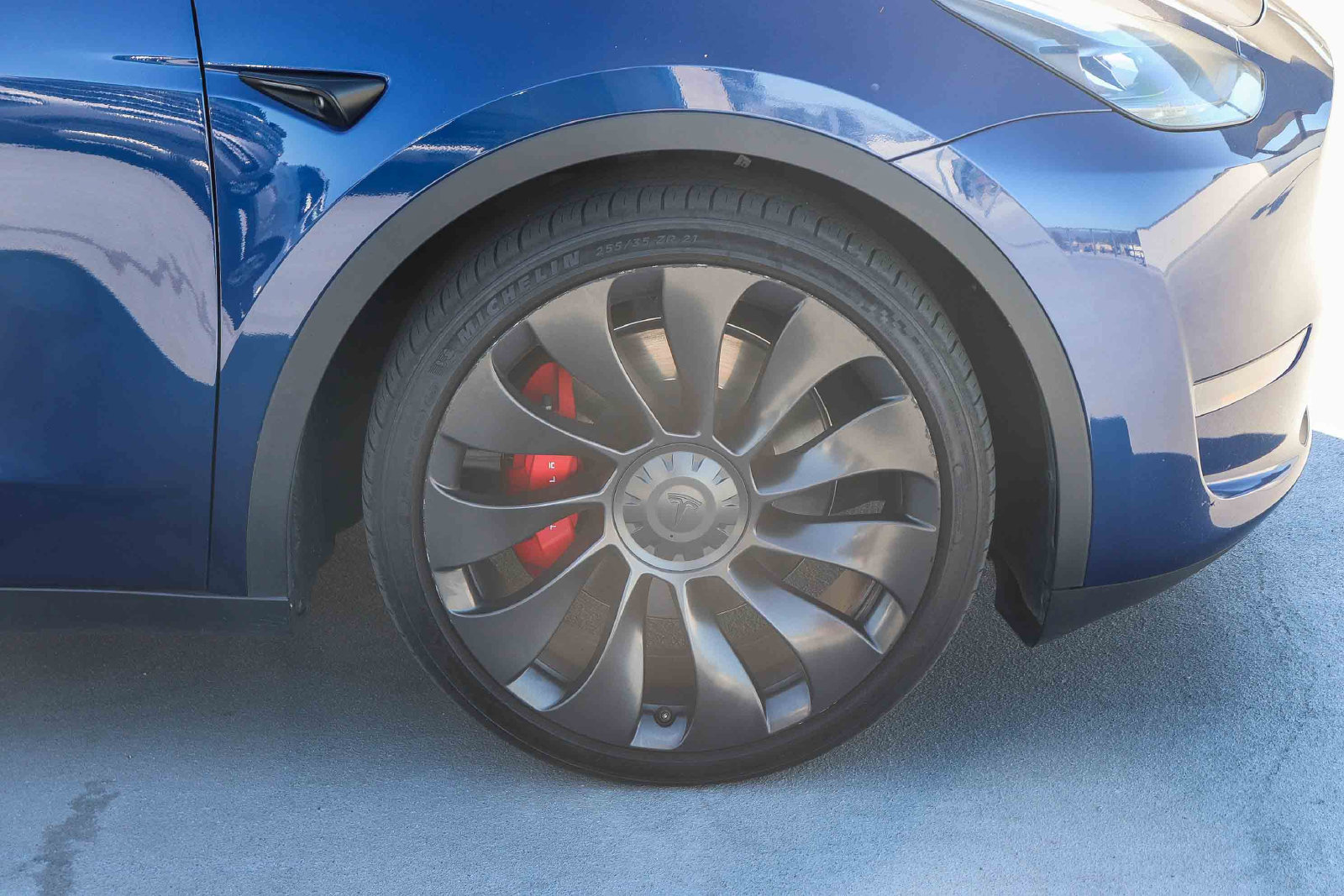 Used 2024 Tesla Model Y Performance AWD/4WD image 10