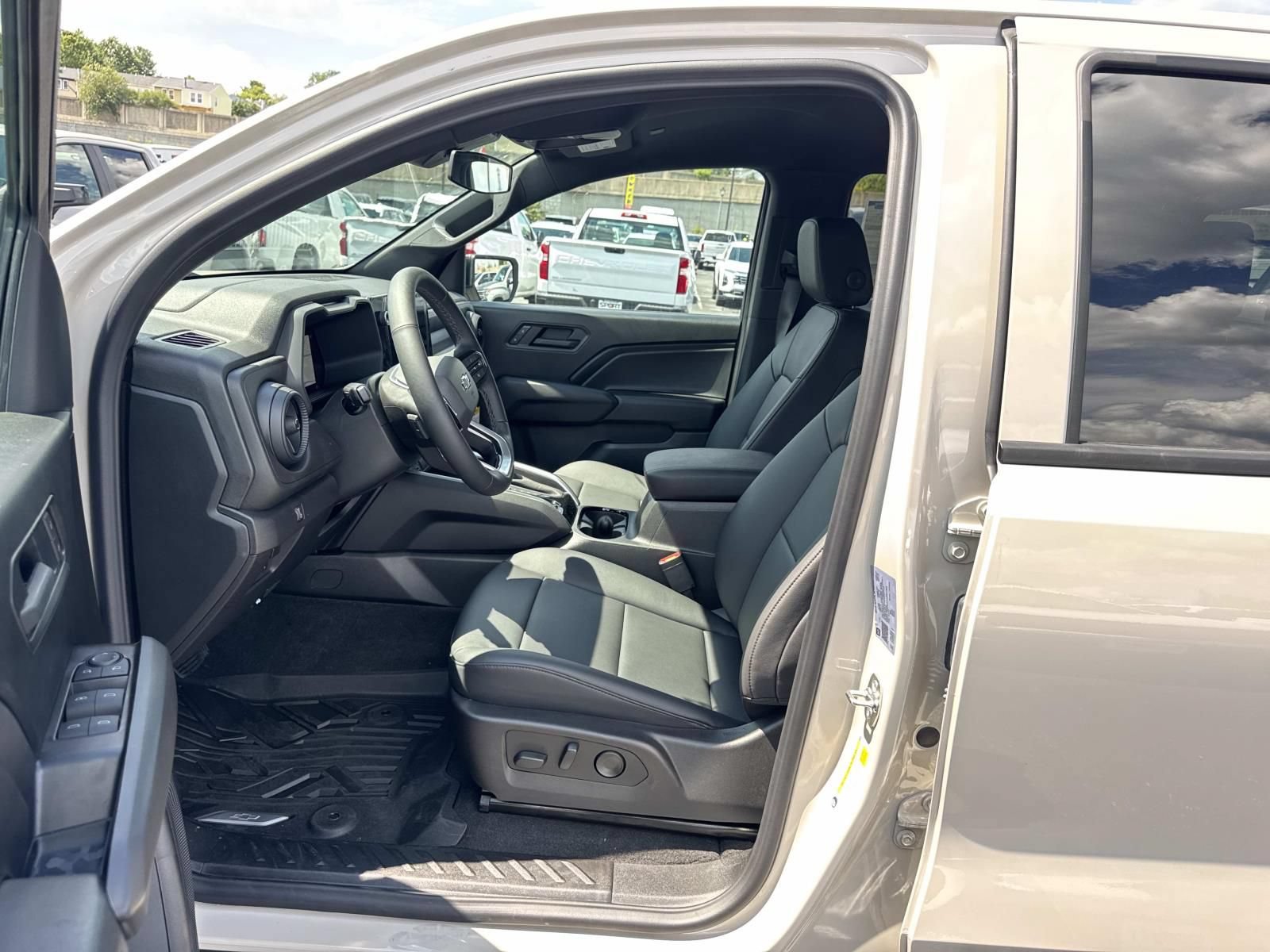 New 2026 Chevrolet Colorado Trail Boss AWD/4WD image 17