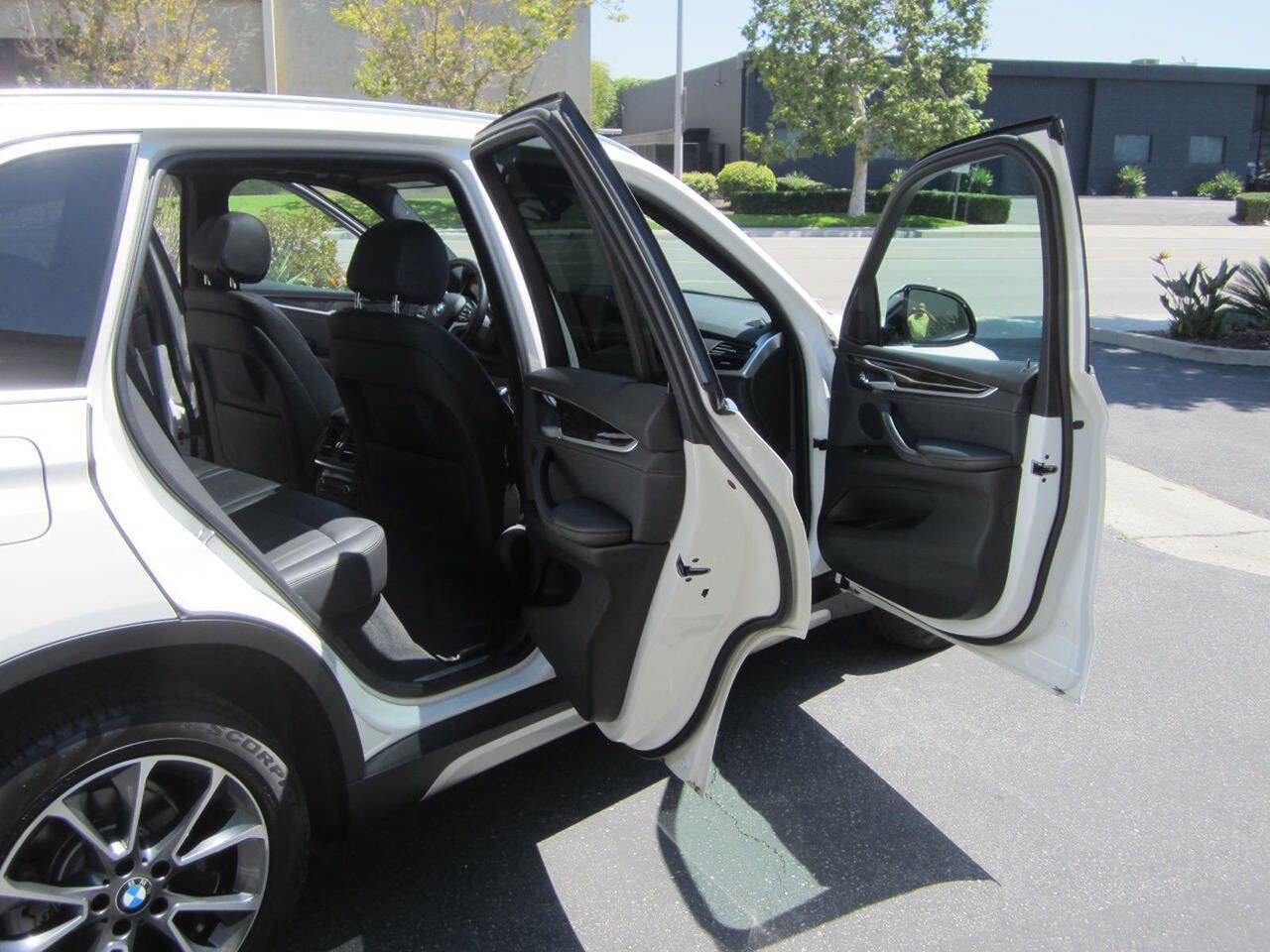 Used 2018 BMW X5 xDrive35i AWD/4WD image 15