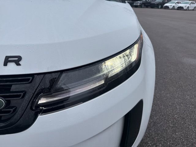 Used 2024 Land Rover Range Rover Evoque S image 9