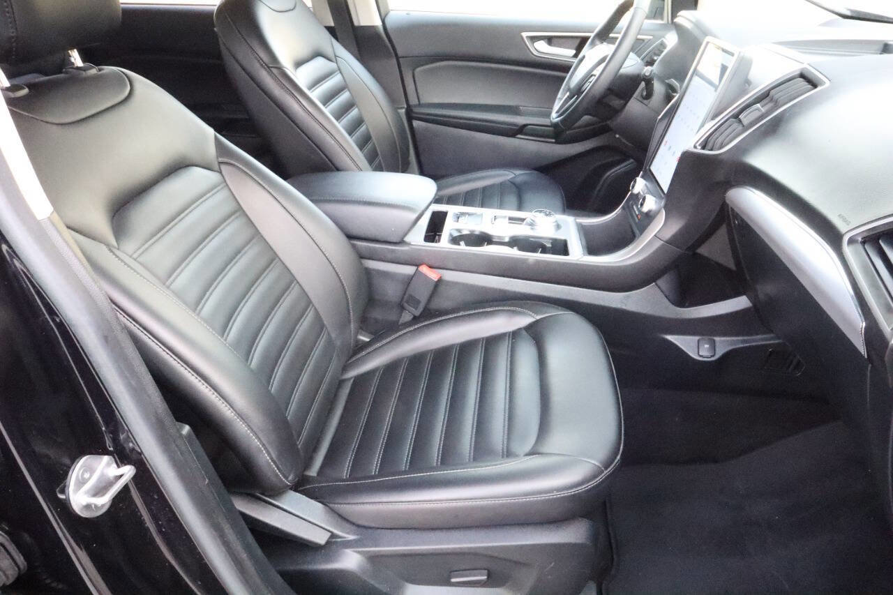 Used 2022 Ford Edge SEL w/ Convenience Package image 7