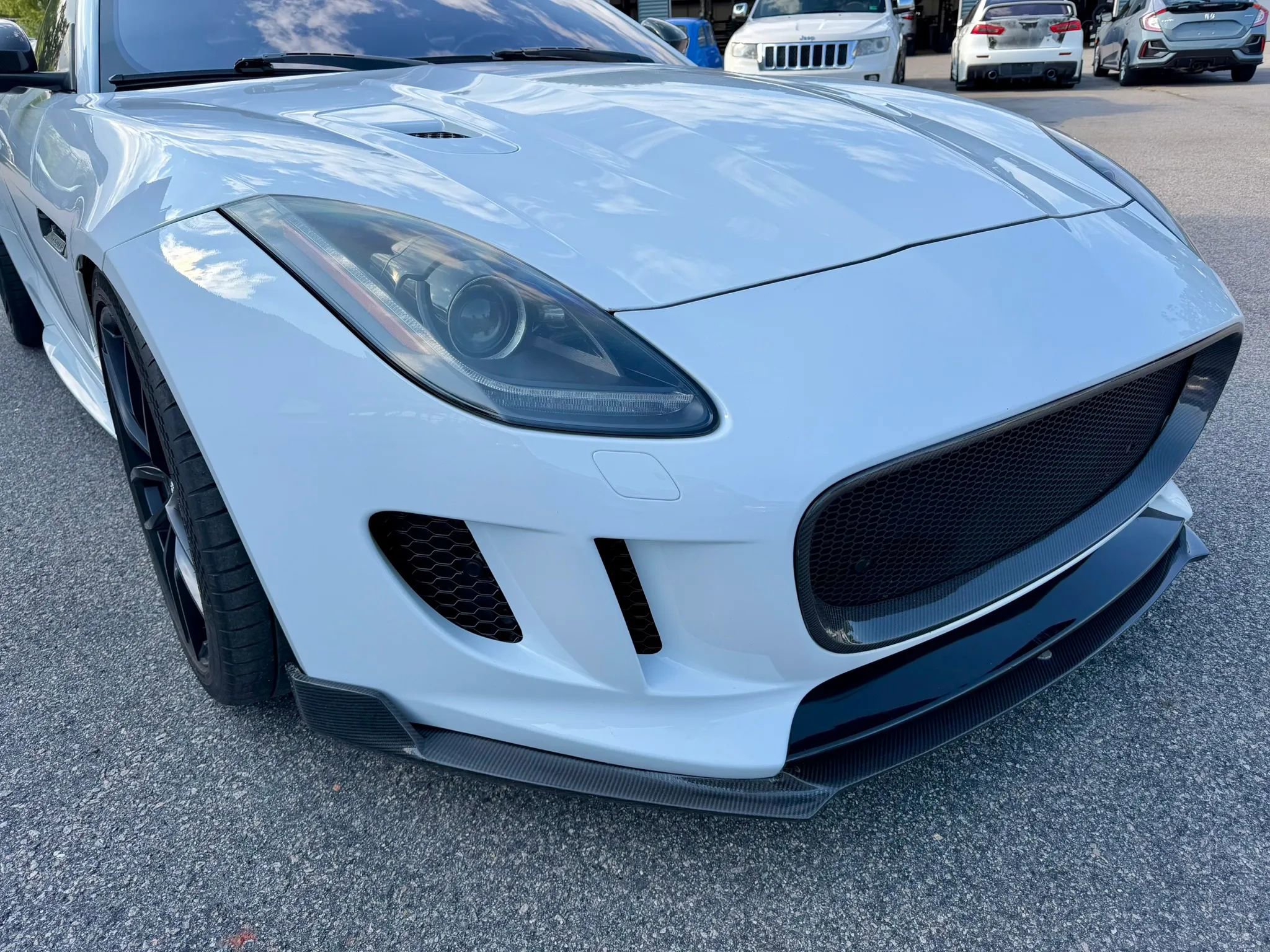 Used 2017 Jaguar F-TYPE R AWD/4WD image 12