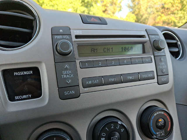 Used 2009 Toyota Matrix FWD image 17