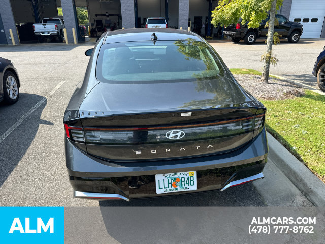 Used 2025 Hyundai Sonata SEL FWD image 10
