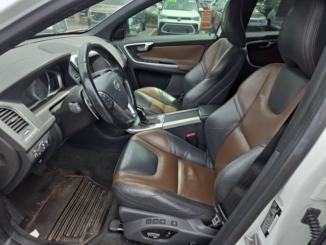 Used 2015 Volvo XC60 T6 Platinum FWD image 10