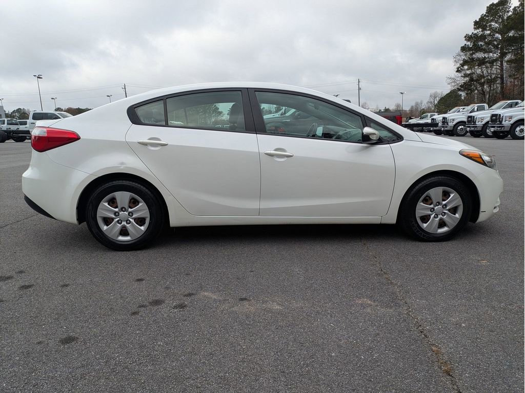 Used 2016 Kia Forte LX w/ LX Popular Package image 5