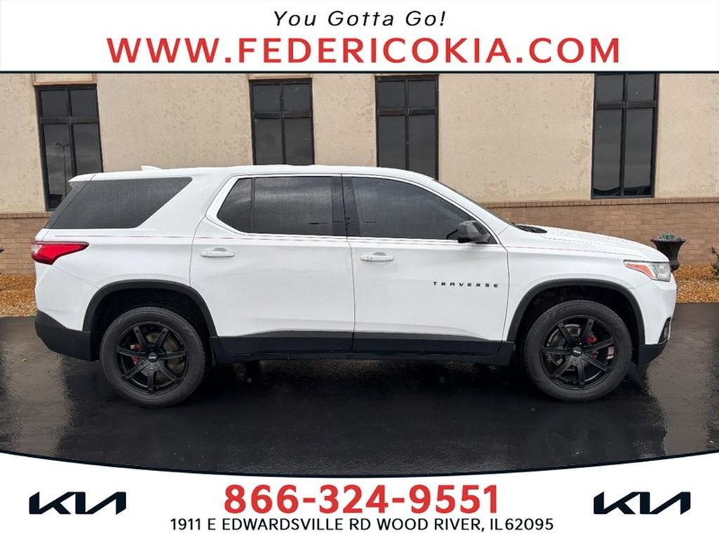 Used 2021 Chevrolet Traverse LS AWD/4WD image 1