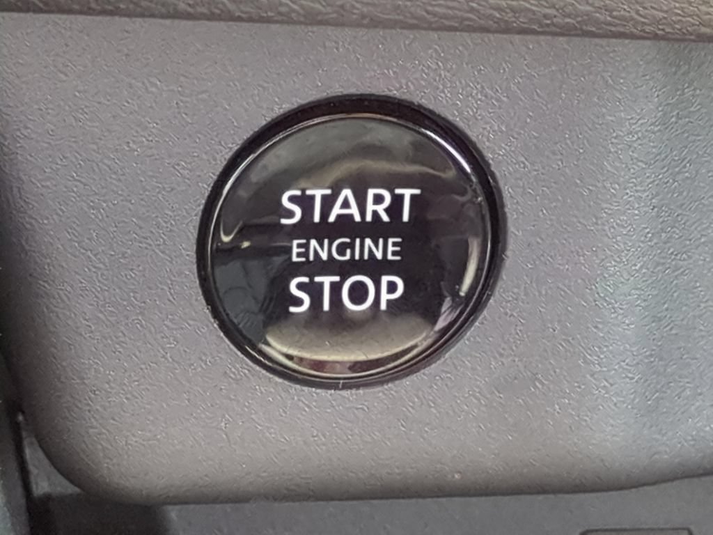 Certified 2024 Nissan Rogue SL FWD image 22
