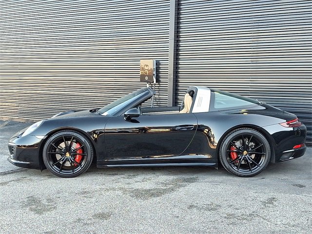 Used 2017 Porsche 911 Targa 4S image 2