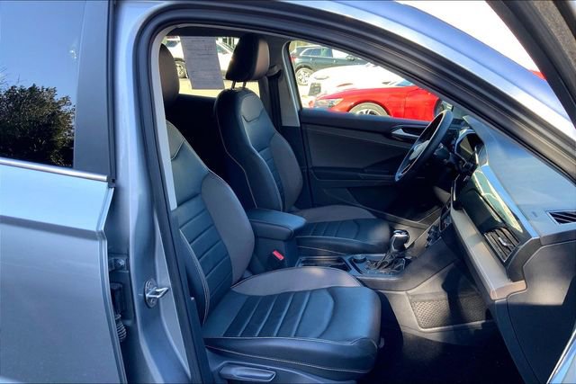 Used 2023 Volkswagen Taos SEL image 8