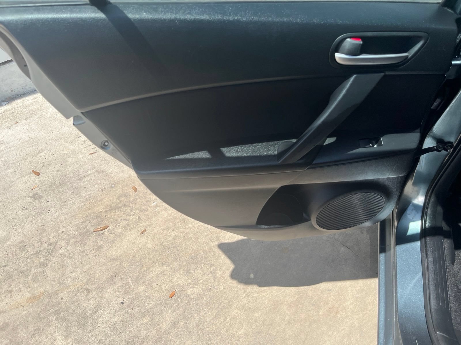 Used 2012 MAZDA MAZDA3 i Touring FWD image 12