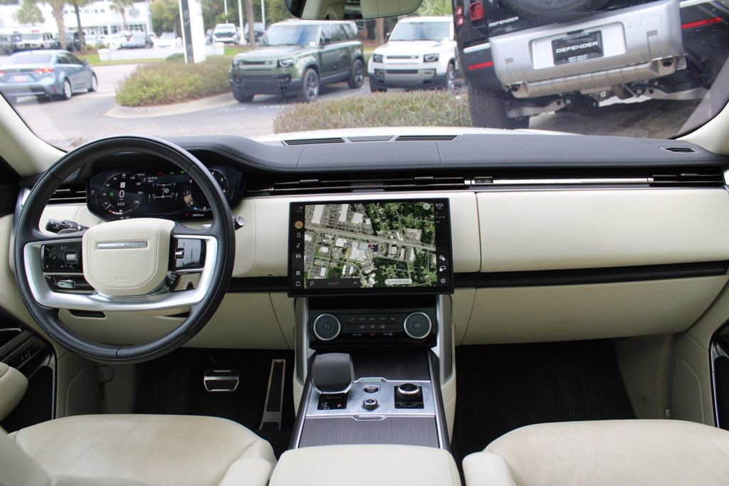 Used 2023 Land Rover Range Rover SE image 28