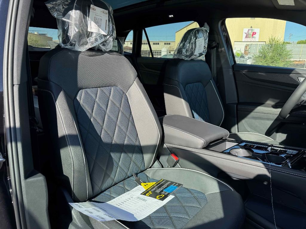 New 2026 Volkswagen Atlas Cross Sport SEL Premium R-Line image 27