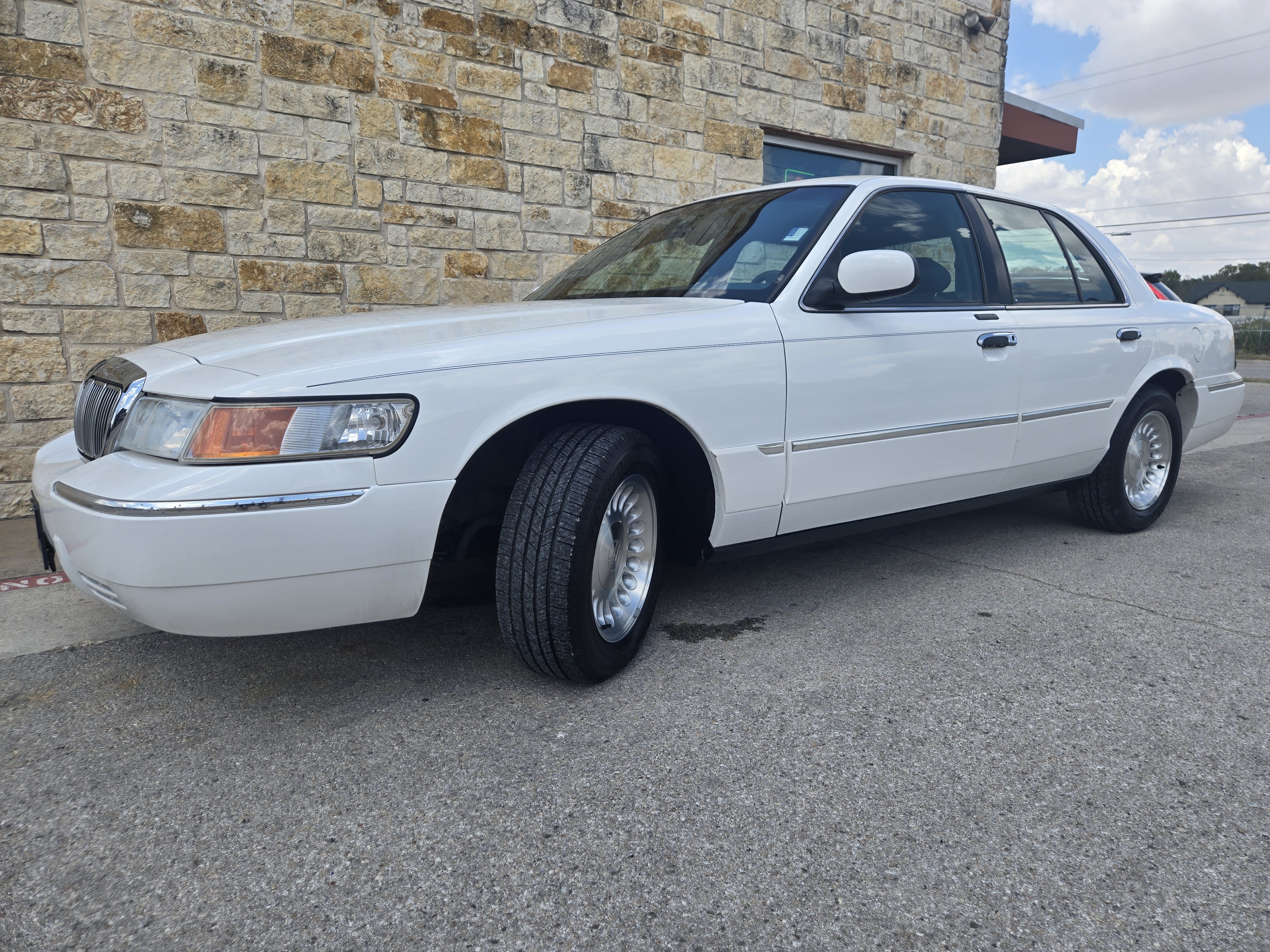 Used 1998 Mercury Grand Marquis LS RWD image 2