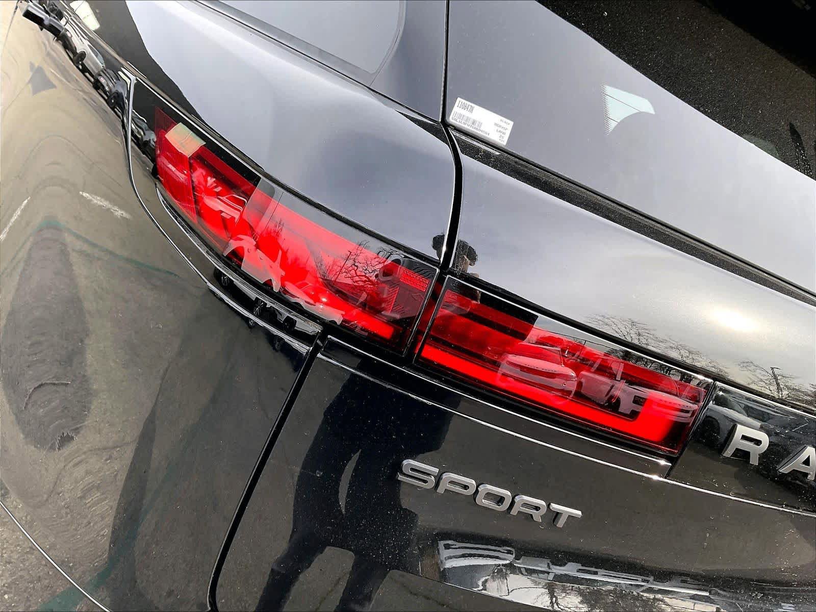 New 2025 Land Rover Range Rover Sport Dynamic SE image 25