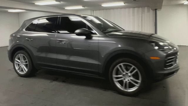 Used 2020 Porsche Cayenne AWD/4WD image 2
