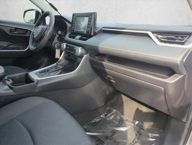 Used 2022 Toyota RAV4 LE image 25